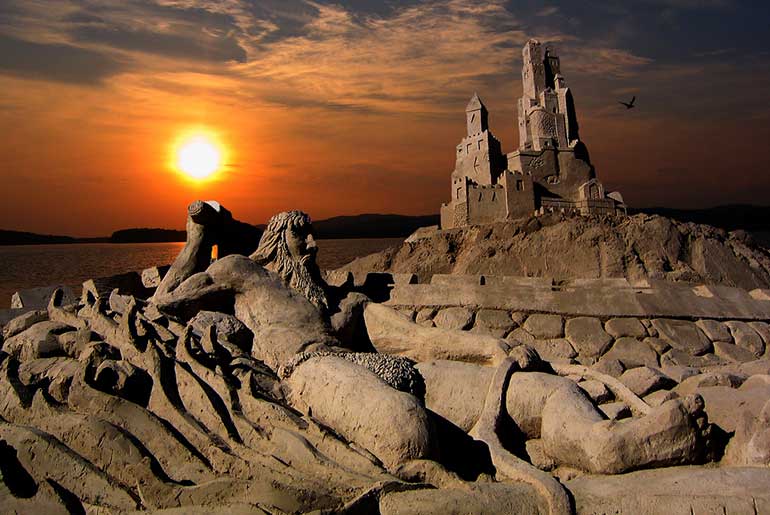 Kumdan Heykellerin Yapıldığı Sandcastle Finlandiya