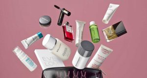 Makyaj Çantası Makyaj Çantası