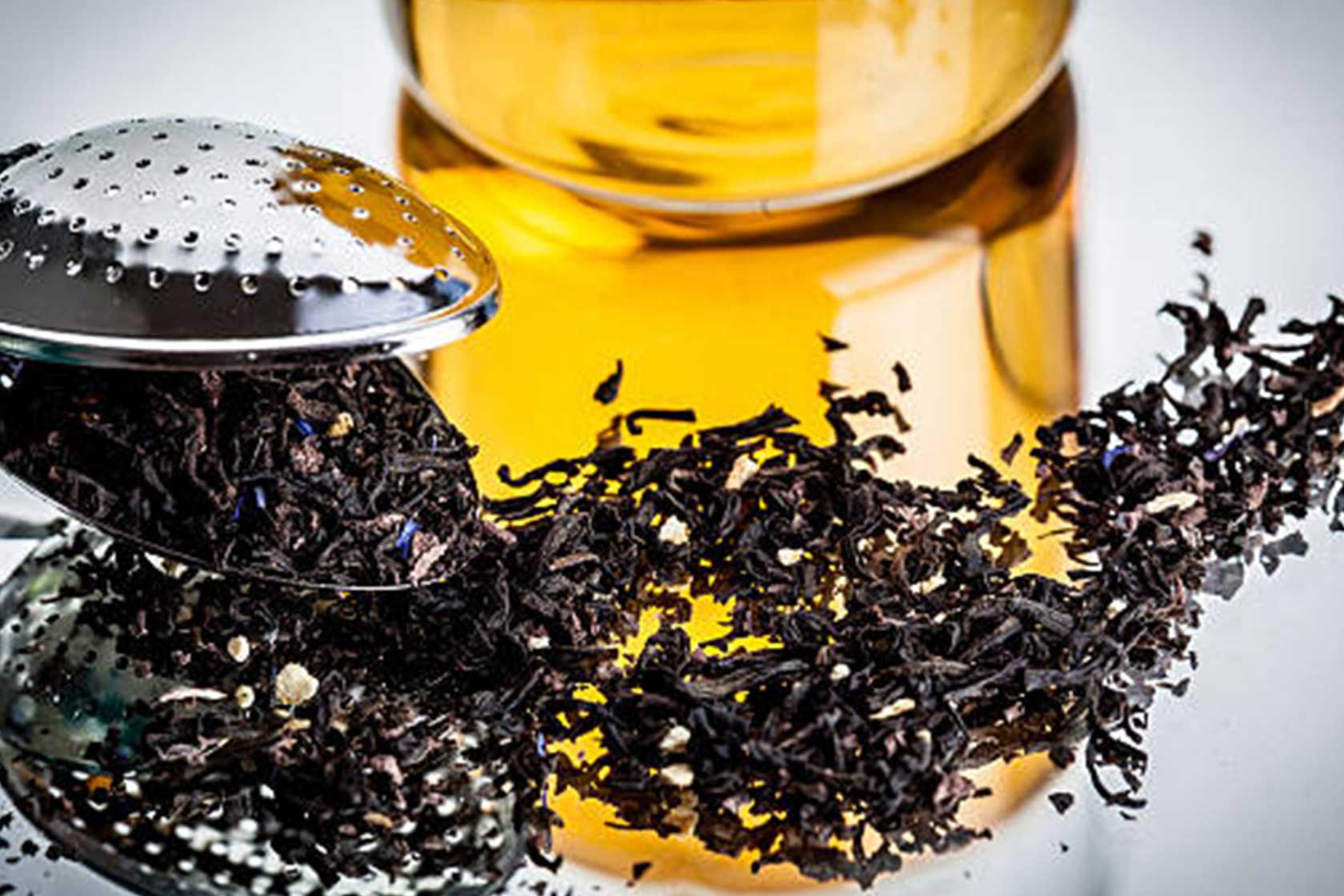 Черный чай снижает. Чай черный. Черный чай экстракт. Чай россыпь. Чай листовой.
