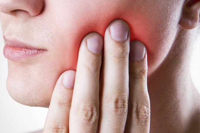 Yirmilik Diş Bozukluklarında Cerrahi Yirmilik Diş Bozukluklarında Cerrahi