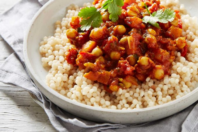 Etli Bezelyeli Kuskus Yemeği Etli Bezelyeli Kuskus Yemeği