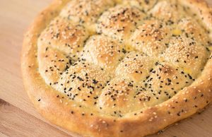 Ev Yapımı Ramazan Pidesi Tarifi Ev Yapımı Ramazan Pidesi Tarifi