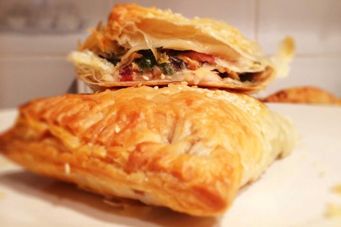 Tavuklu Talaş Böreği Tavuklu Talaş Böreği