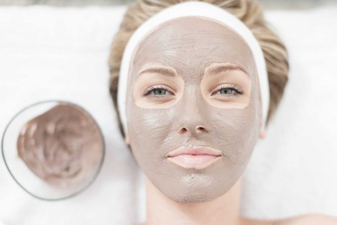 Yağlı Ciltlerin Bakımı Nasıl Yapılır? Yağlı Ciltlerin Bakımı Nasıl Yapılır