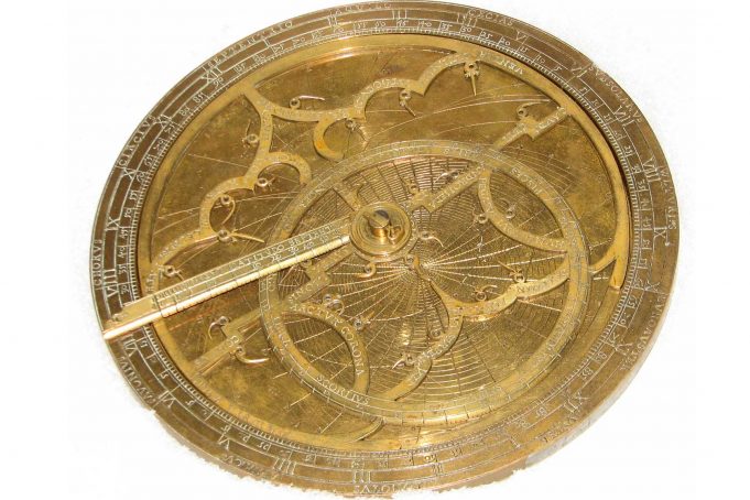 Geçmişten Günümüze Saat Çeşitleri Geçmişten Günümüze Saat Çeşitleri