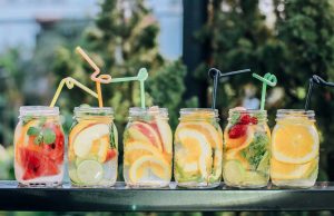 Gerçekten Günde 2 Litre Su İçmeli Miyiz? Gerçekten Günde 2 Litre Su İçmeli Miyiz