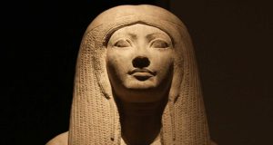 İlk Kadın Yazar Kimdir? İlk Kadın Yazar Kimdir