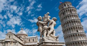 Pisa Kulesi Hangi Yöne Eğilmektedir? Pisa Kulesi Hangi Yöne Eğilmektedir