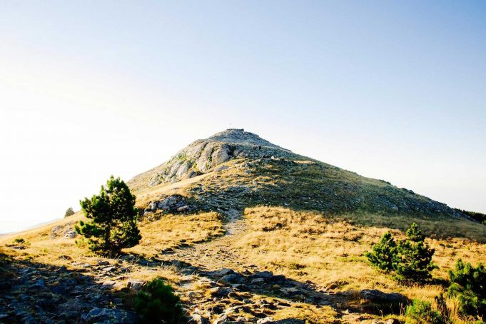 Sarı Kız (Baba Tepe) Sarıkız Baba Tepe, Edremit Balıkesir