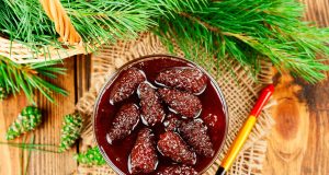 Çam Kozalağı Reçeli Çam Kozalağı Reçeli