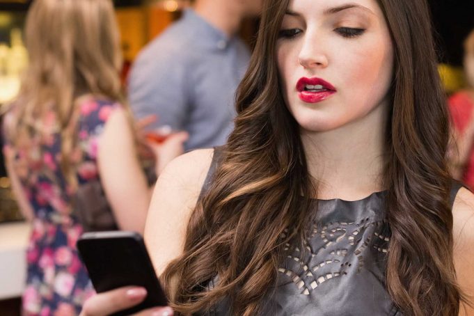 Seni Terk mi Etti? Ona Bu Sms Beddualarını At! Seni Terk mi Etti? Ona Bu Sms Beddualarını At